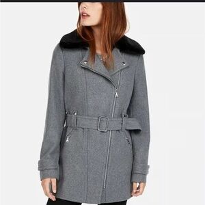 Express Gray Wool Coat
with Black removable Faux Fur Collar belted long jacket M